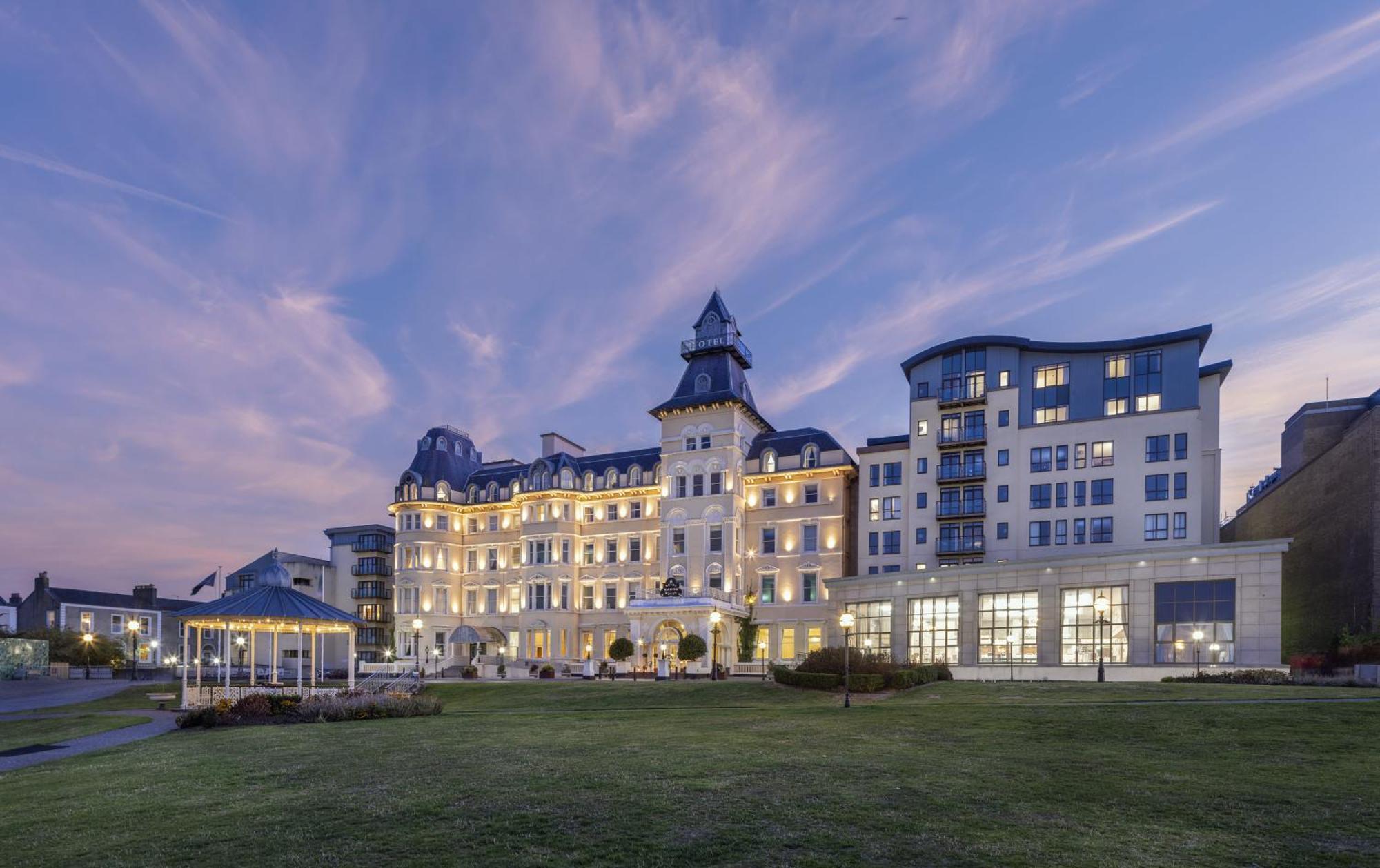 Royal Marine Hotel Дъблин Екстериор снимка