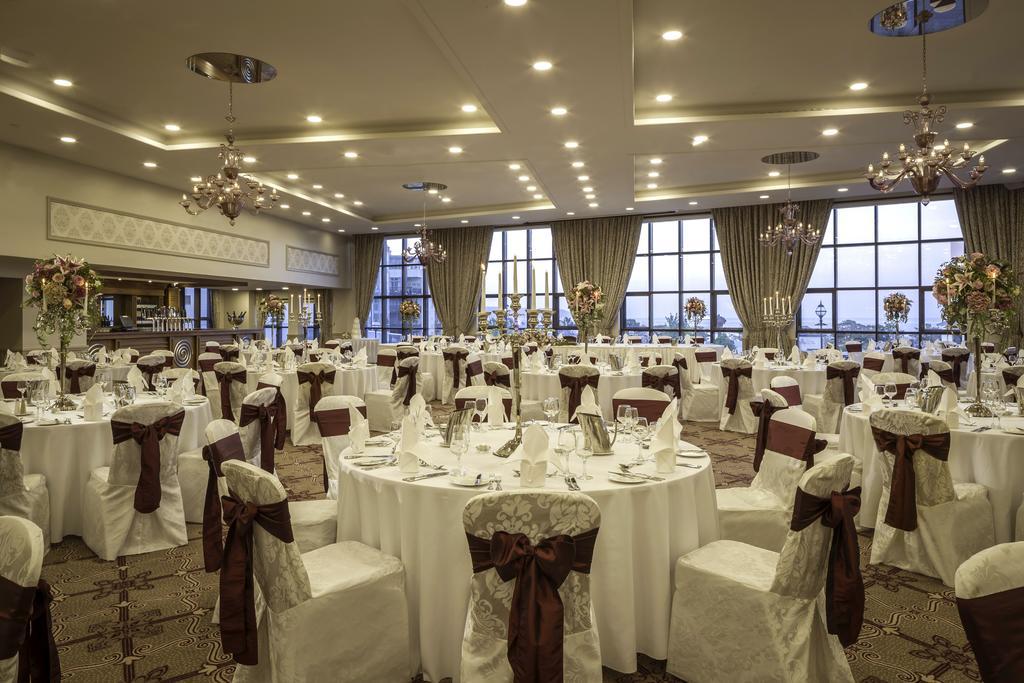 Royal Marine Hotel Дъблин Екстериор снимка