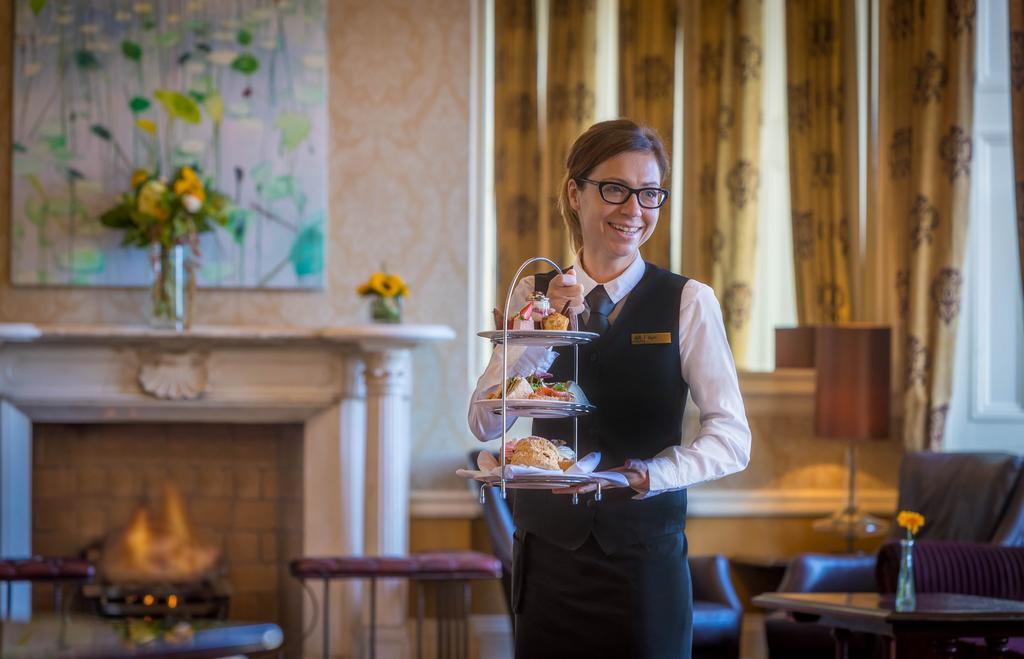 Royal Marine Hotel Дъблин Екстериор снимка